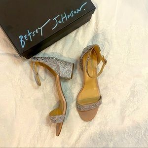 Betsy Johnson Mari Ankle Strap Block Heel sz 11